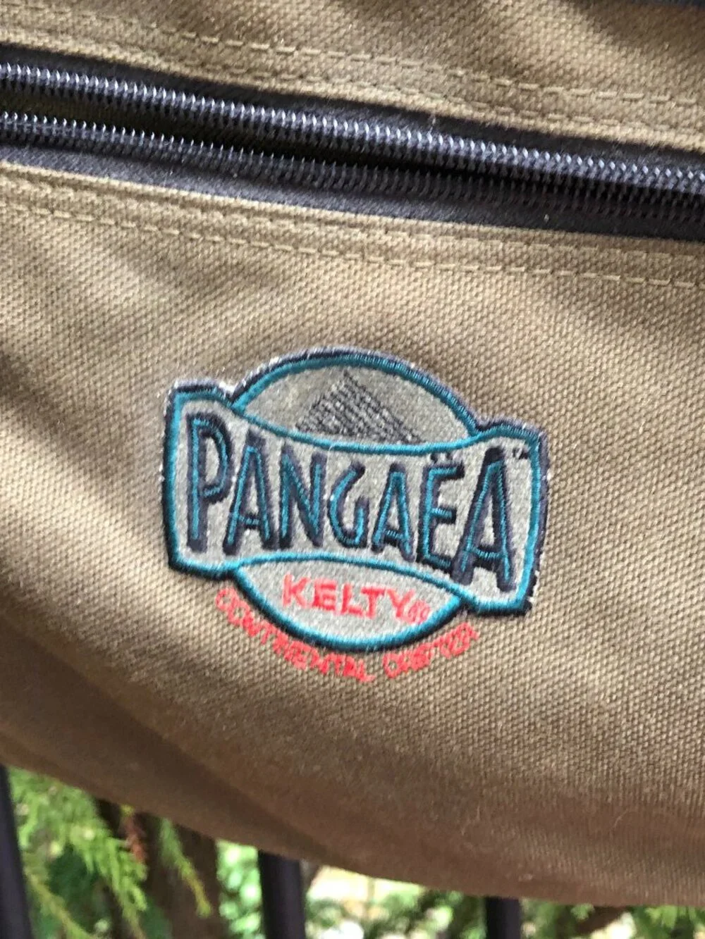 Pangea kelty men